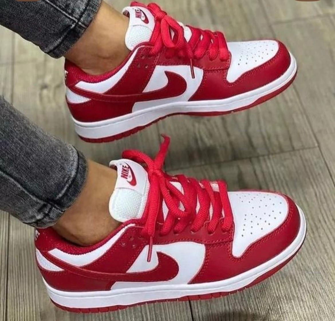 Nike Dunk Drops: Limited Edition & Stylish